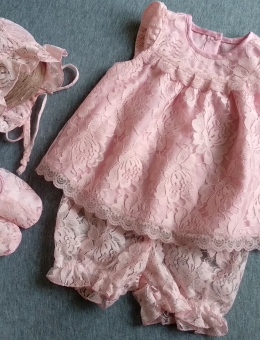 Dress, hat, shorts and booties for a reborn doll