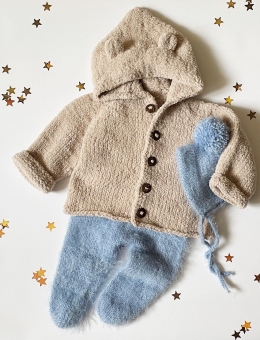 Hooded sweater, pants and hat for a newborn photo shoot